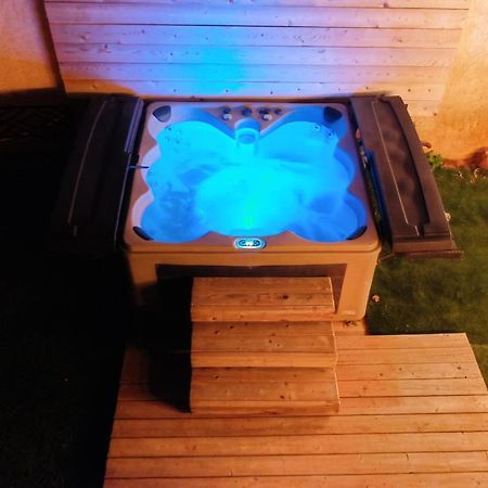 Tiny Home Hot Tub Colorado City 外观 照片