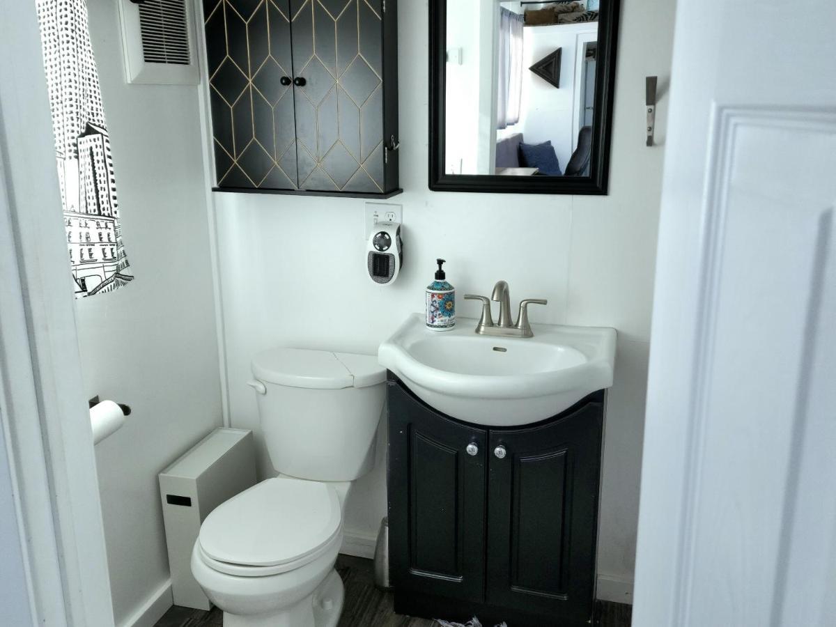 Tiny Home Hot Tub Colorado City 外观 照片